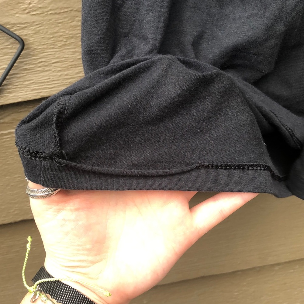 Black tank top - Picture 4 of 5